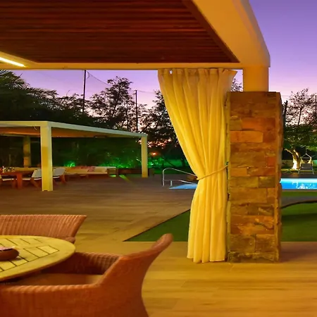 Maspalomas Royale Luxury Retreat In Gran Canaria Private Heated Pool Charming Outdoor Dining Area Bbq Nestled In The Heart Of, Las Palmas de Gran Canaria